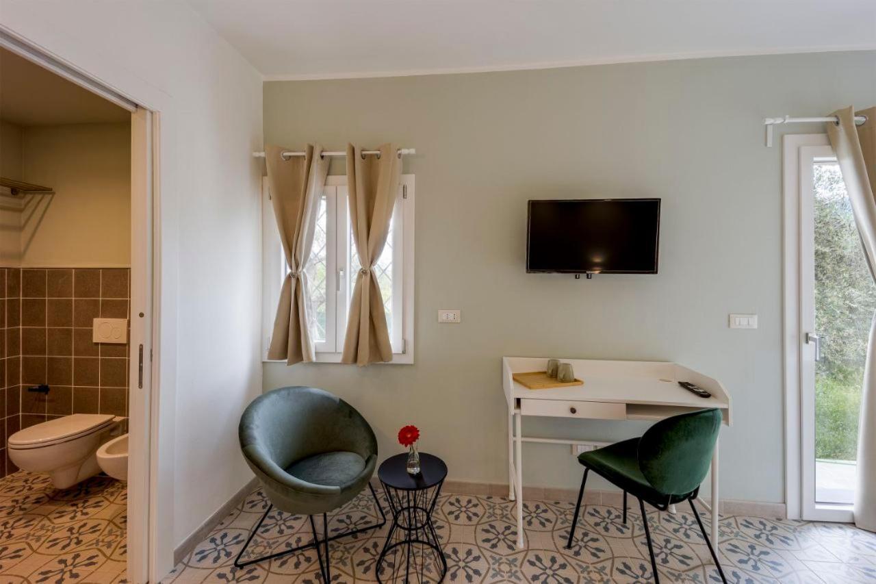 Gli Ulivi Rooms And Breakfast Marina dʼMarina dʼAndora 外观 照片